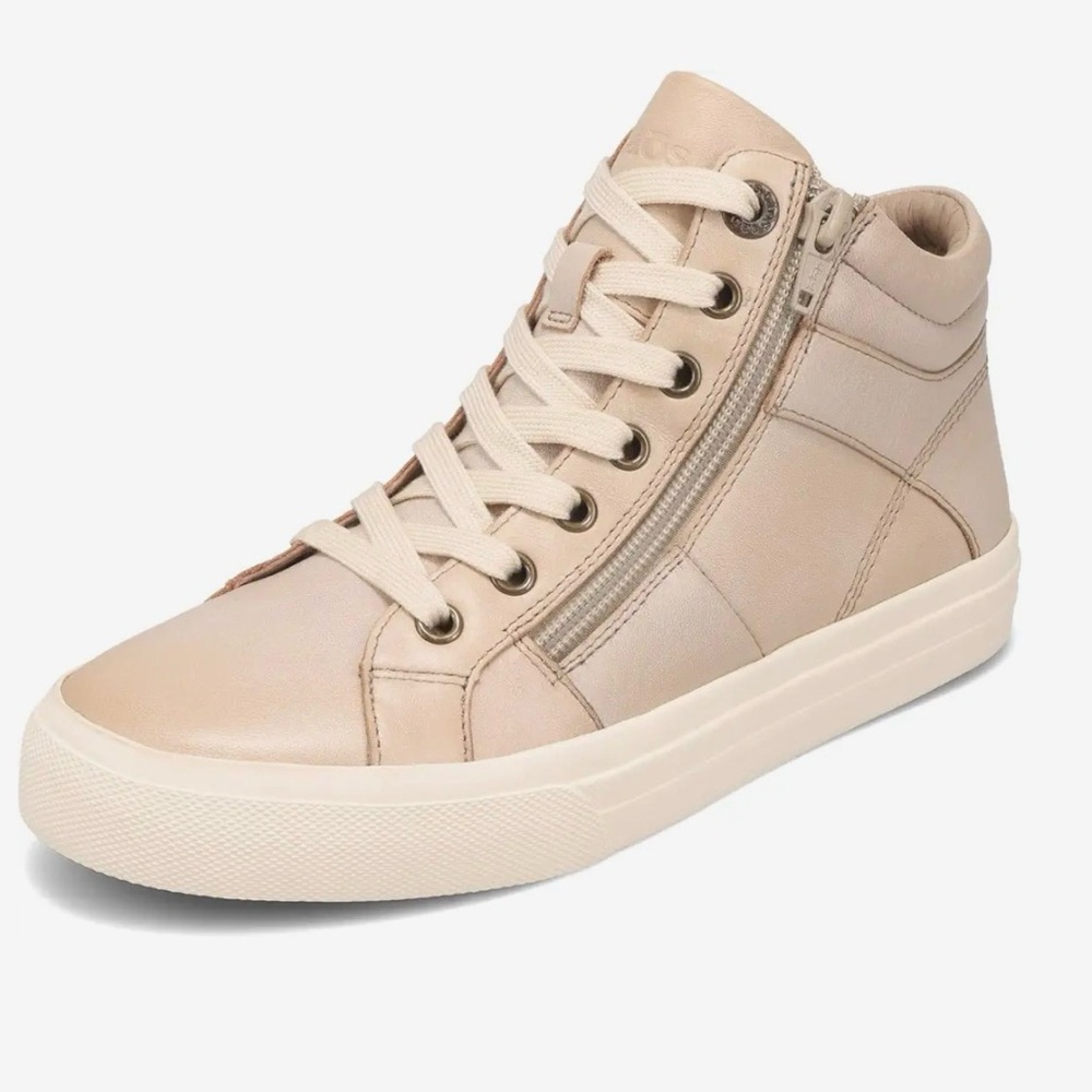 Taos WINNER Women's High-Top Lace-Up Sneaker in Oyster
